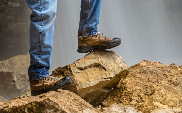 Factors To Consider When Choosing Hiking Boots for Rocky Terrain