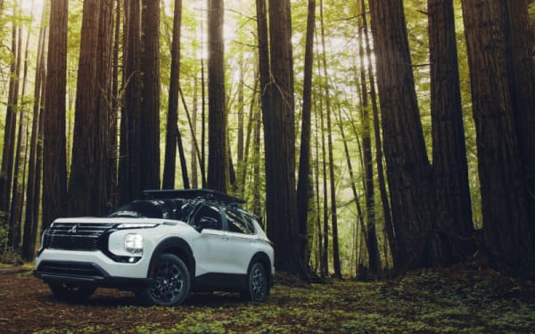 Mitsubishi’s 2025 Outlander Trail Edition Roars Off-Road