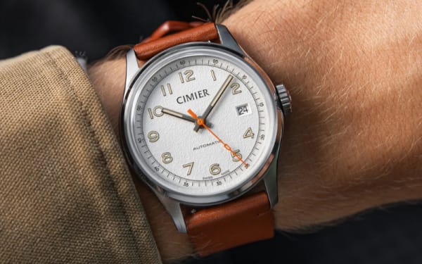 Is This the Perfect Everyday Swiss Watch Under $1,000?