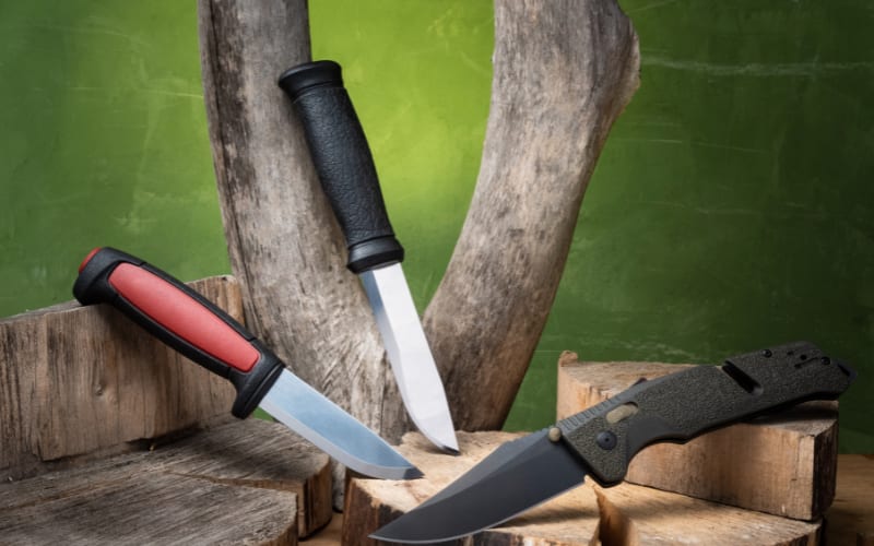 10 Of The Best Knives For Going Off Grid
