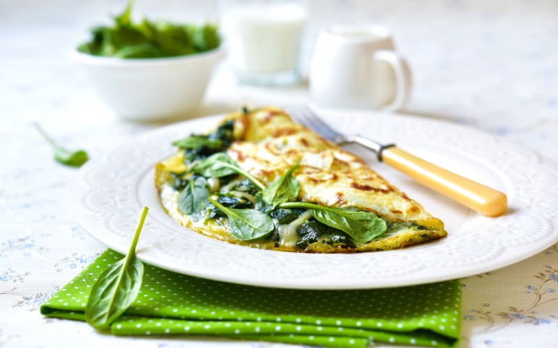 Egg White Omelette with Spinach and Feta Cheese