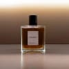 Parfum, Francesca Bianchi (Insomnia), flacon en verre carré transparent avec bouchon noir, 30 ml, sans articles supplémentaires dans le cadre