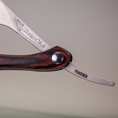 Feather Artist Club DX Teak Handle Professional Razor for disposable blades