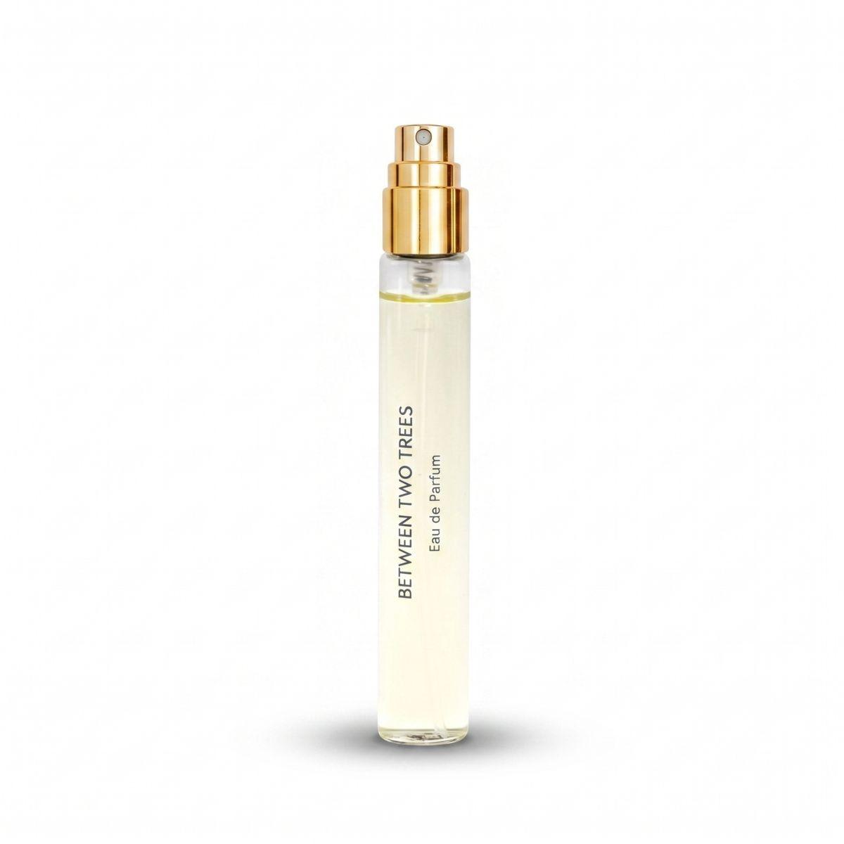 Floraiku Between Two Trees EdP