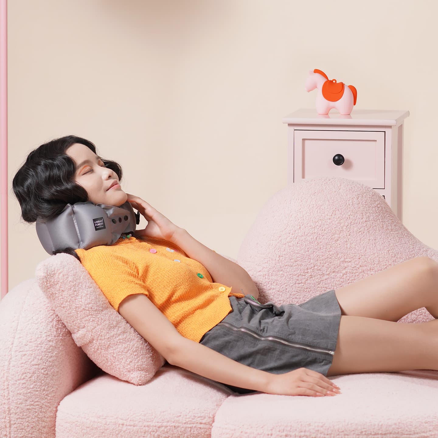 Pony Hanging Inflatable Neck Pillow