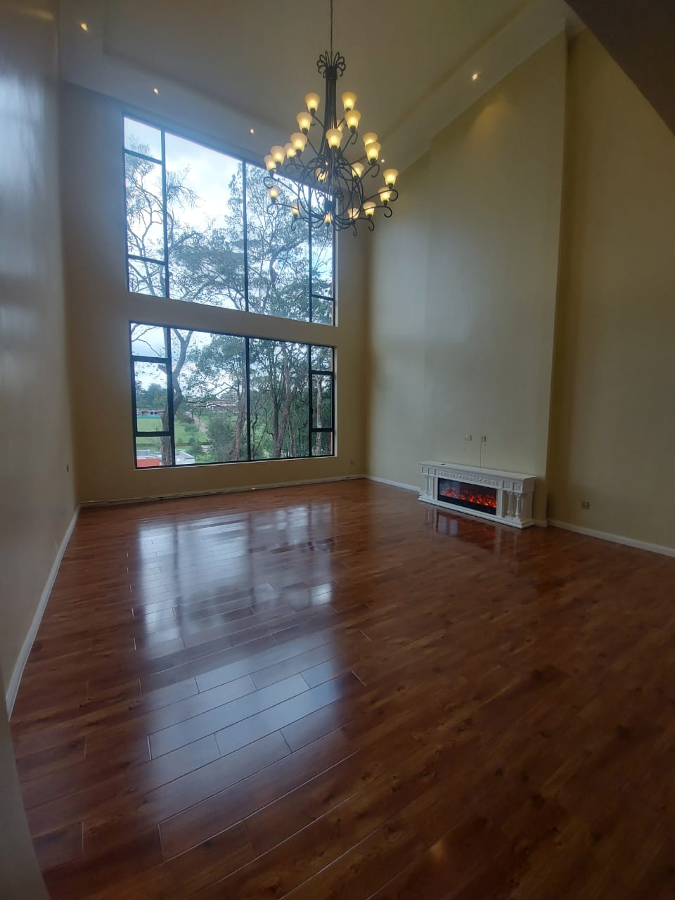 townhouse in Kerarapon