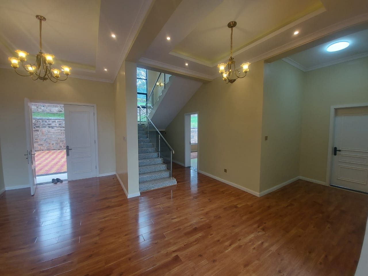 townhouse in Kerarapon