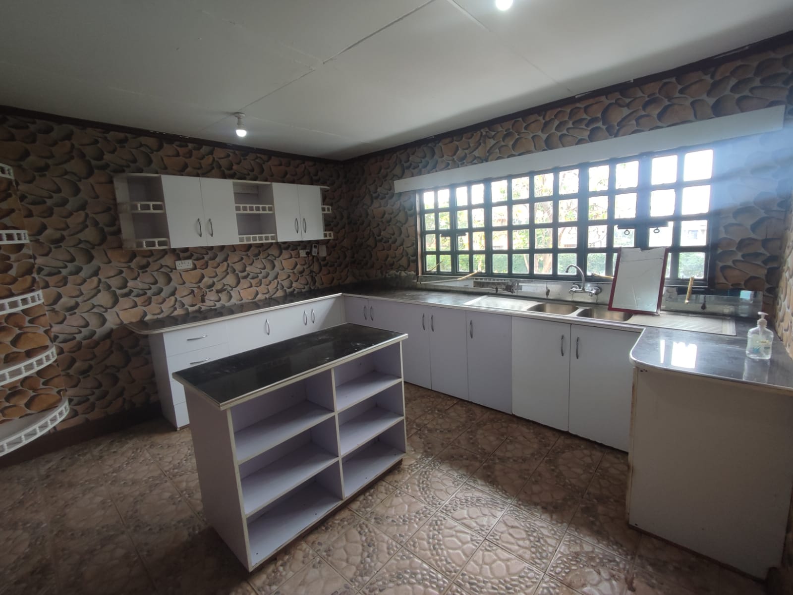 bungalow in Karen, Nairobi