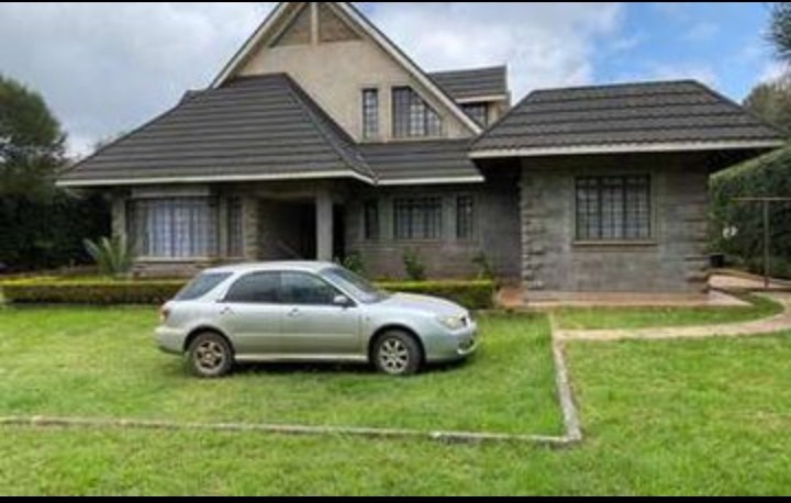 house in Kerarapon 14, Drive
