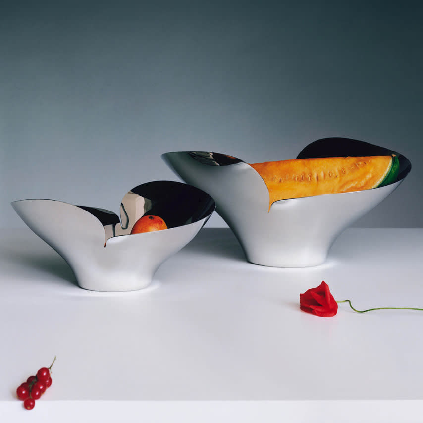 Georg Jensen decorative bowel in sterling silver from the Bloom collection