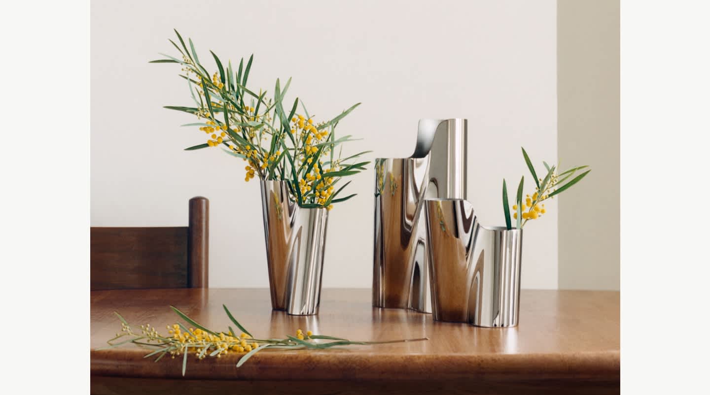 Lituus vase in smoked glass - Georg Jensen