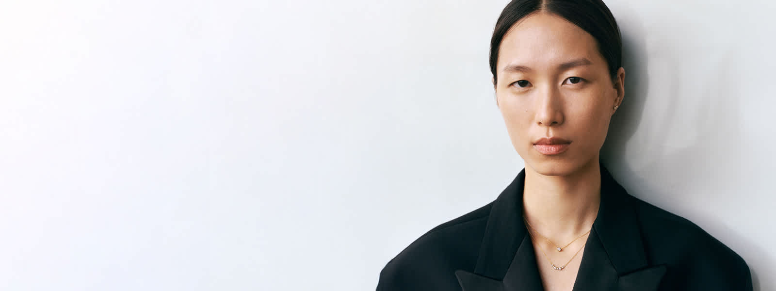 Necklaces in 18kt yellow gold and diamonds from Georg Jensen Signature Diamonds collection