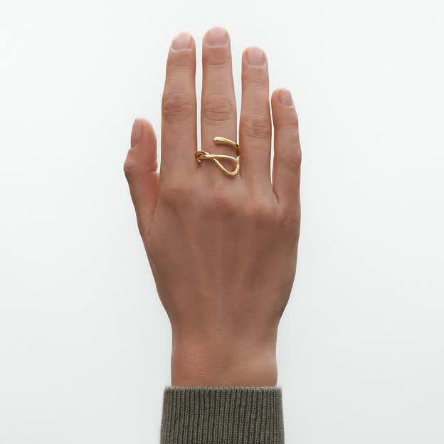 Ring in 18kt yellow gold designed by Jacqueline Rabun for Mercy