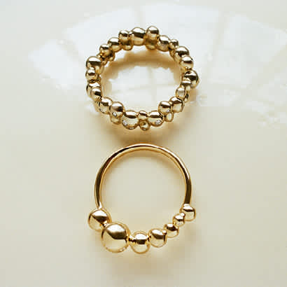 Rings in 18 kt  gold from Moonlight grapes collection