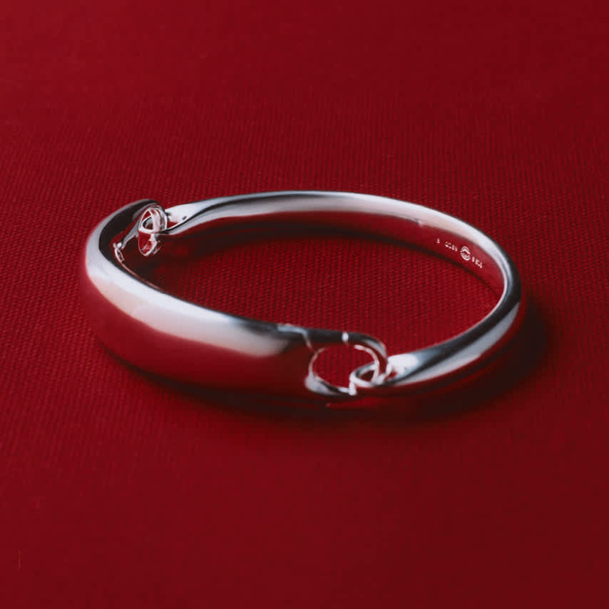 Bracelet in sterling silver designed by Jacqueline Rabun