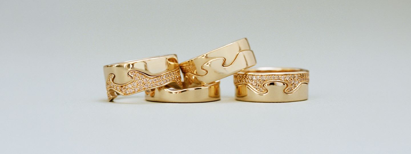 Ring in 18 kt gold and diamonds from Fusion collection