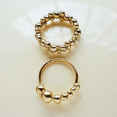 Rings in 18 kt  gold from Moonlight grapes collection