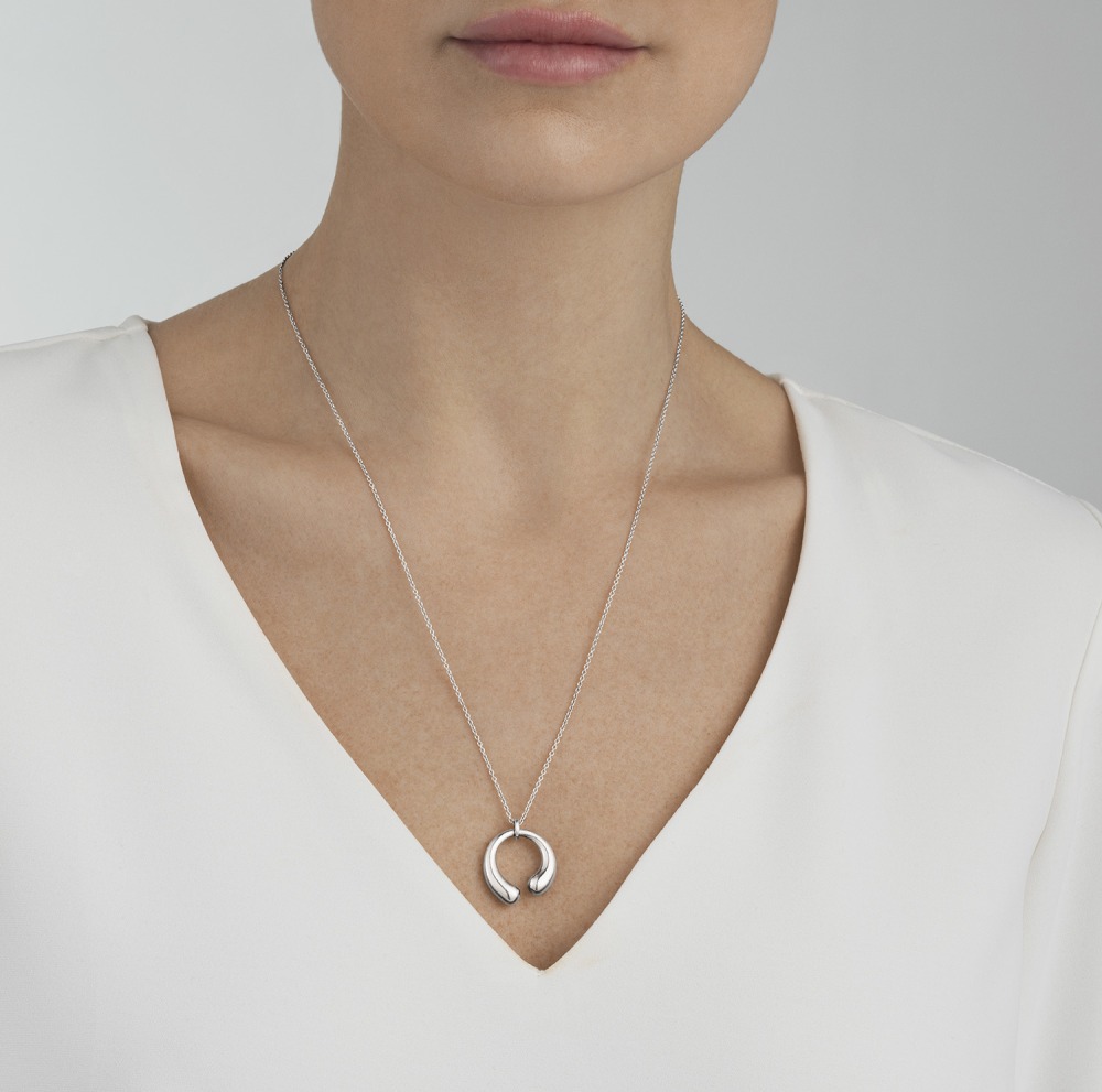 MERCY medium sterling silver pendant necklace | Georg Jensen MERCY medium sterling silver pendant necklace | Georg Jensen