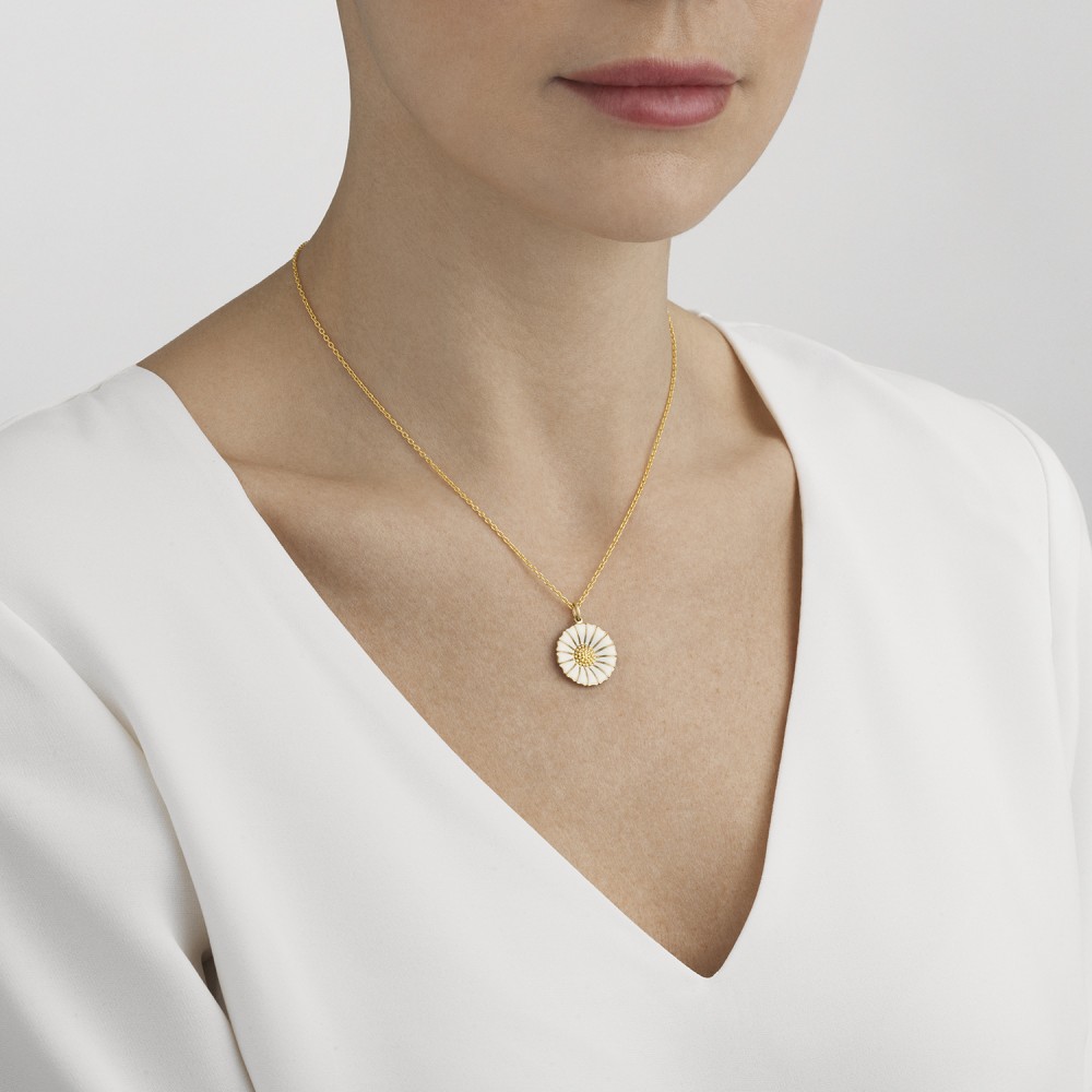 Daisy gold-plated pendant with white enamel | Georg Jensen