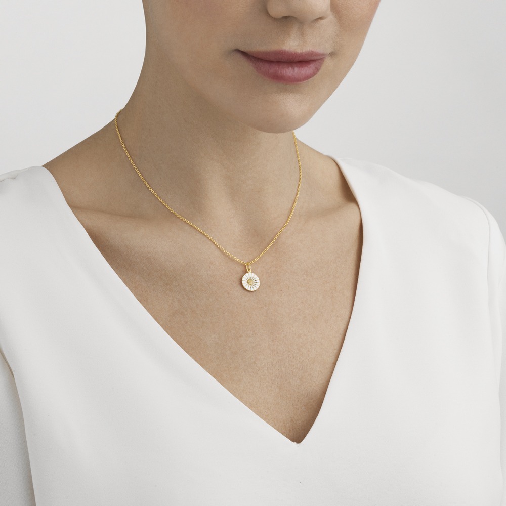 Daisy gold-plated 11mm pendant with white enamel I Georg Jensen 