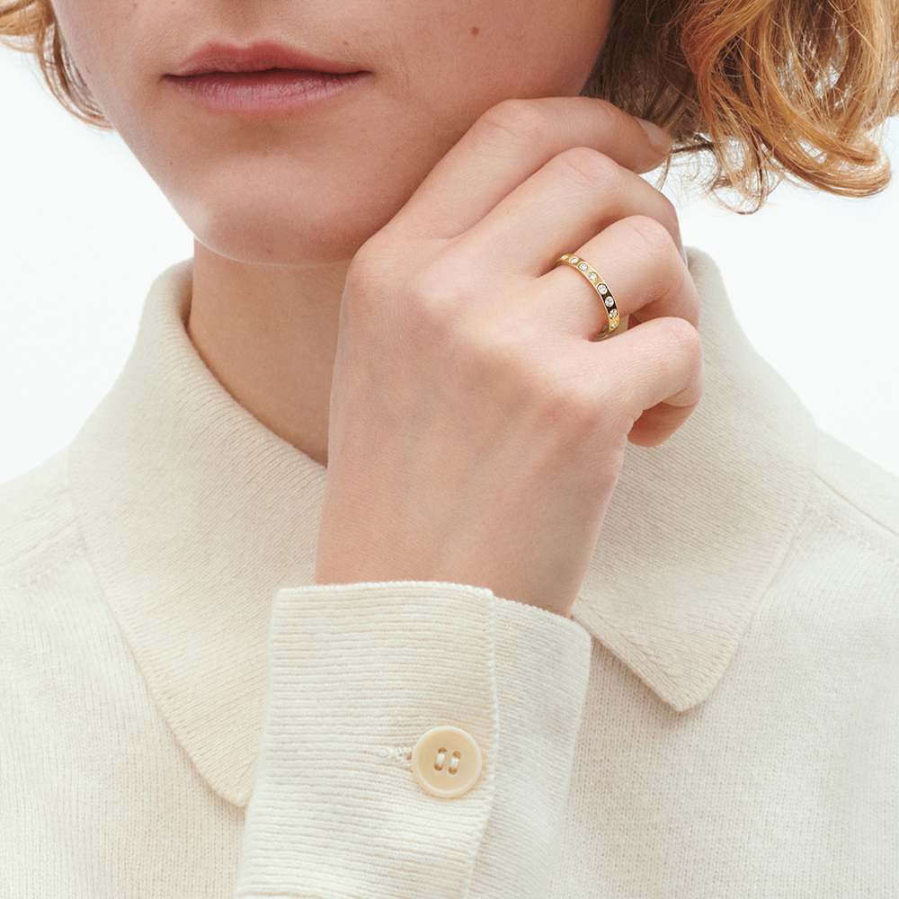 Magic 18 karat yellow gold ring with diamonds | Georg Jensen