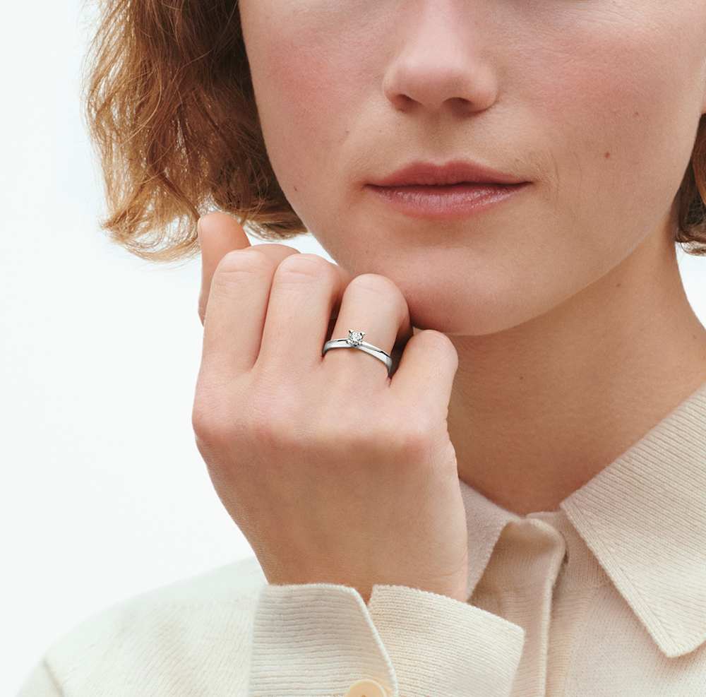 Magic platinum diamond solitaire ring | Georg Jensen