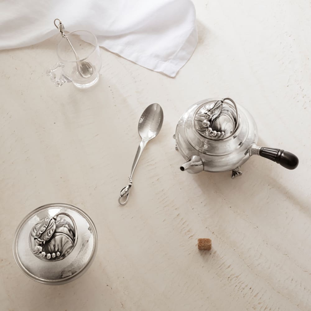 BLOSSOM(ブロッサム) ティーポット 2D I Georg Jensen BLOSSOM(ブロッサム) ティーポット 2D I Georg Jensen