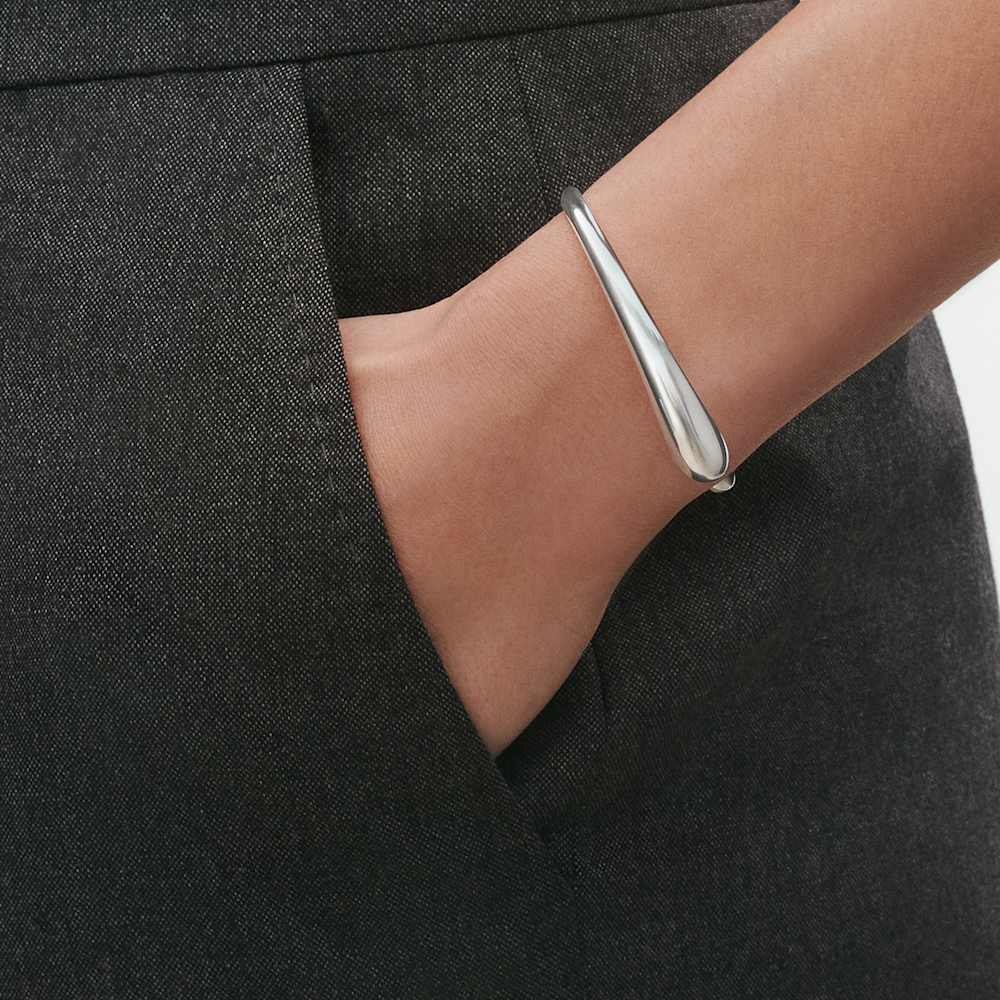 MERCY open sterling silver bangle bracelet | Georg Jensen MERCY open sterling silver bangle bracelet | Georg Jensen