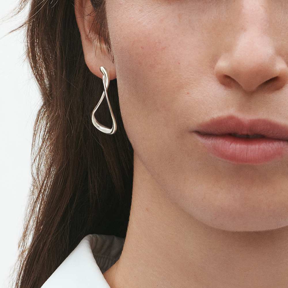 マーシー (MERCY) ラージ イヤーフープ I Georg Jensen マーシー (MERCY) ラージ イヤーフープ I Georg Jensen