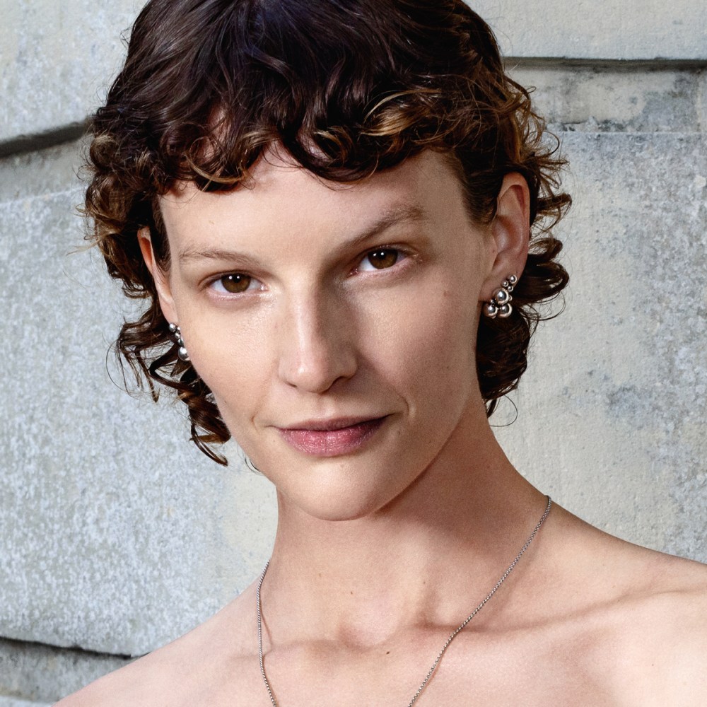 ムーンライトグレープ (MOONLIGHT GRAPES)イヤリング スターリングシルバー