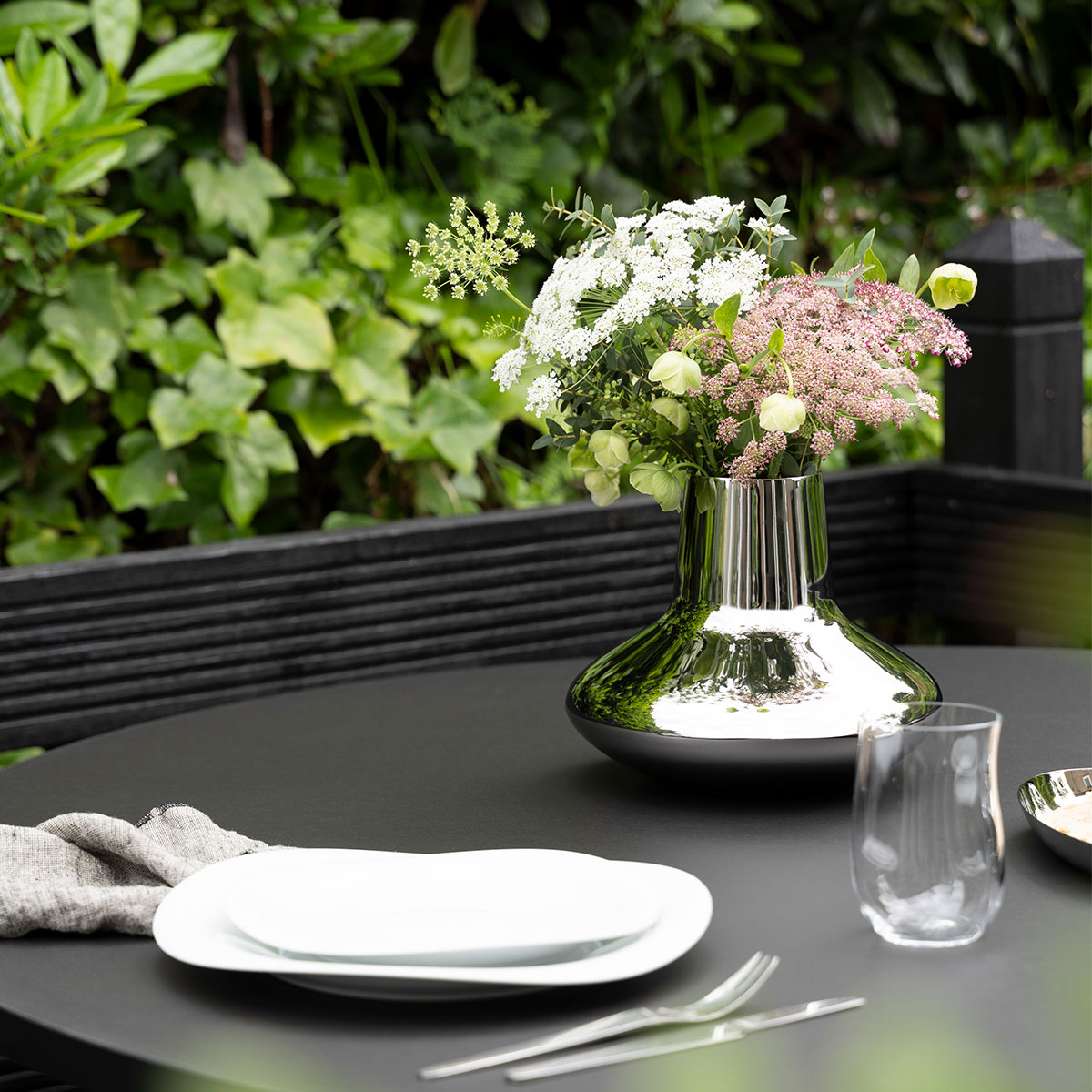 Koppel stainless steel medium vase | Georg Jensen Koppel stainless steel medium vase | Georg Jensen