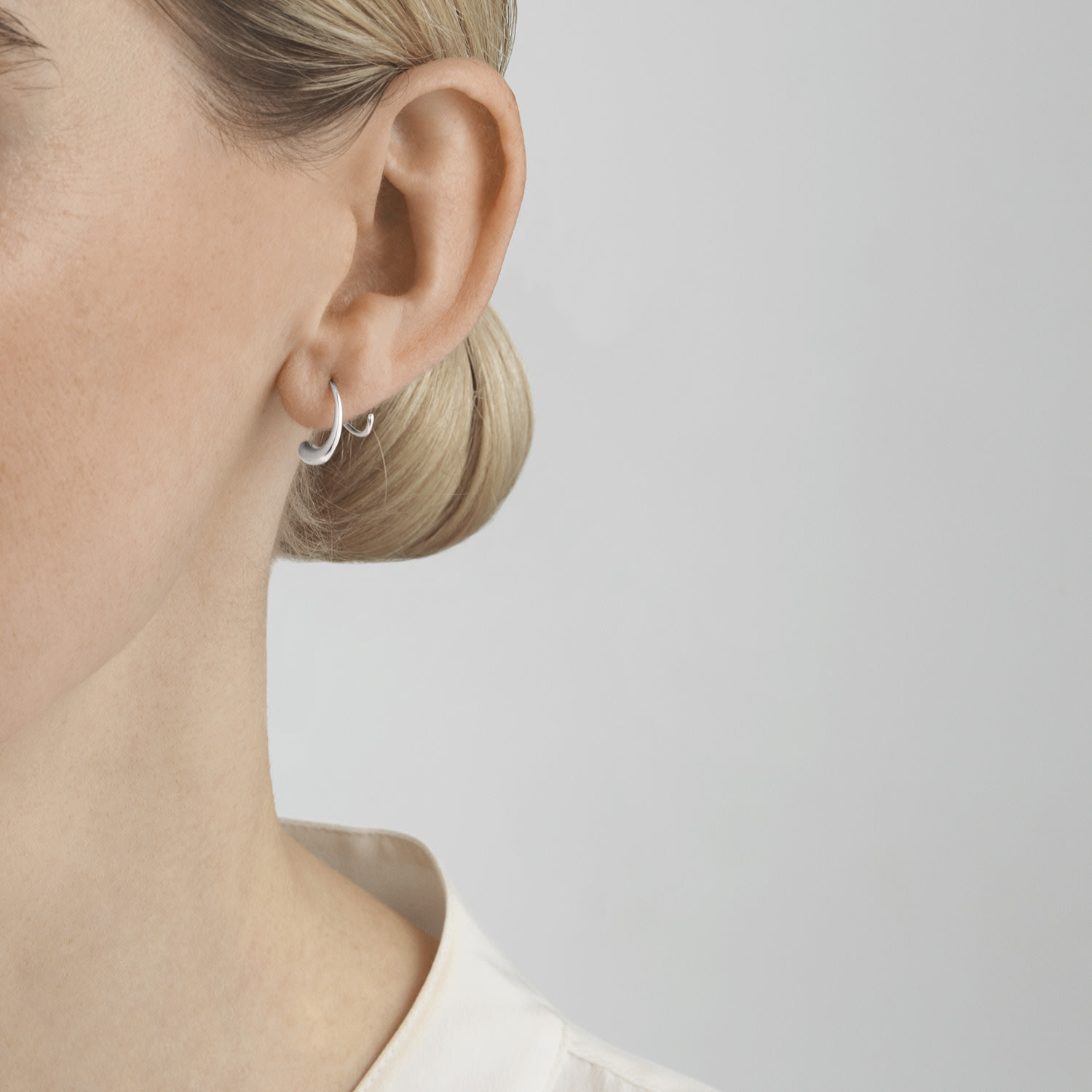 Mercy swirl spiral earring in sterling silver | Georg Jensen