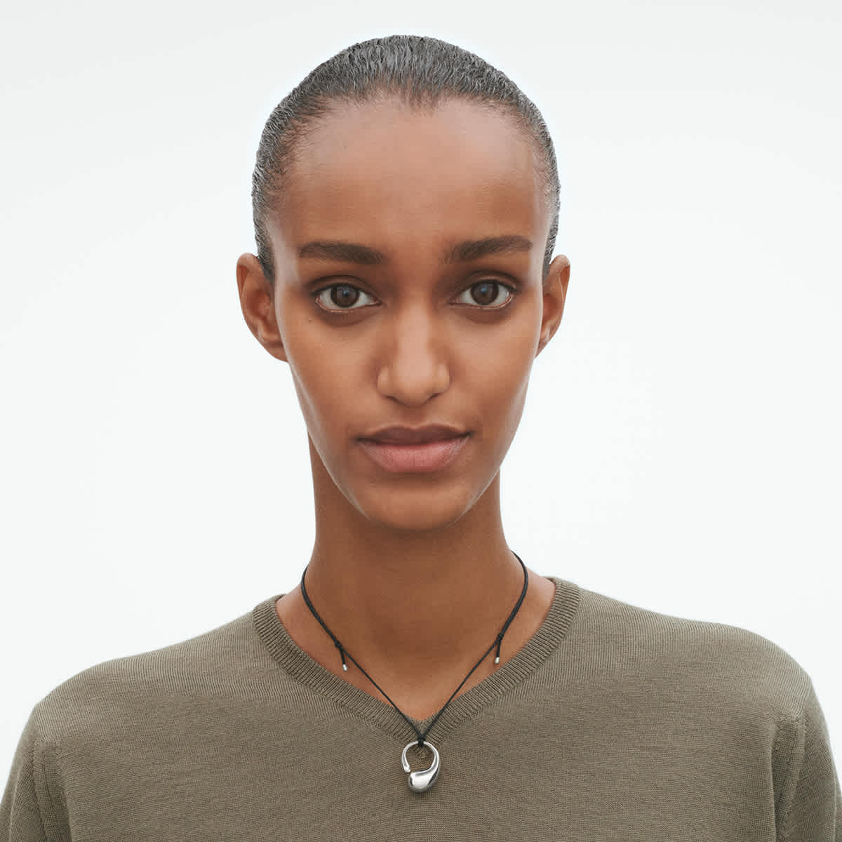 Mercy Medium Pendant 0 1