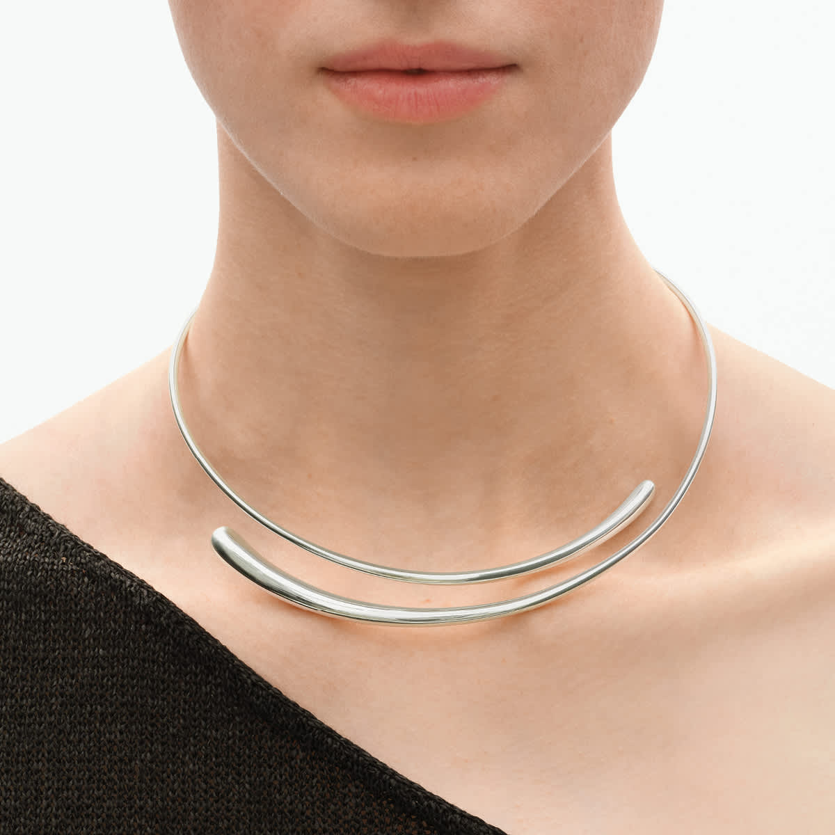 Mercy Neckring 1 2