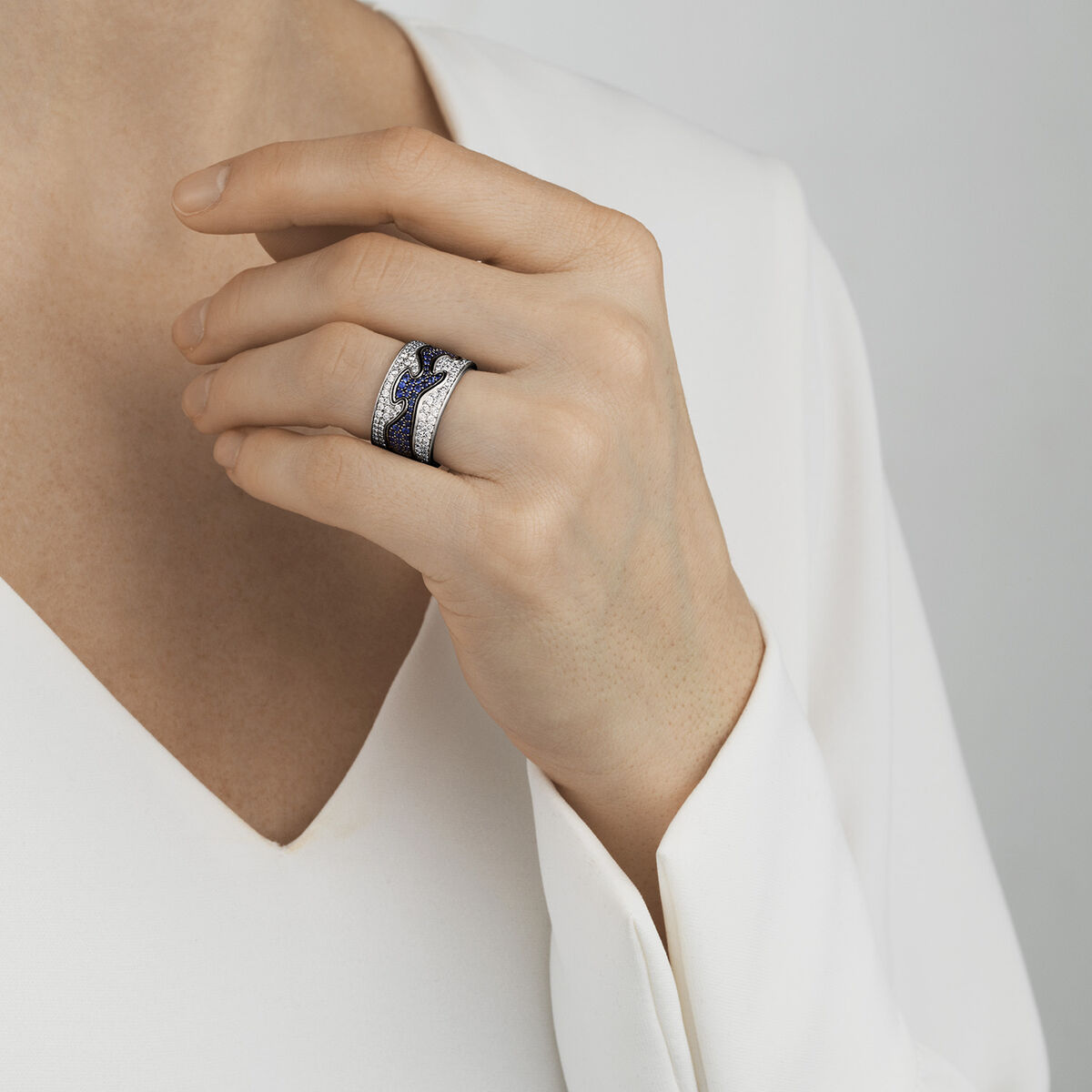 Fusion 3 piece ring with blue sapphire and diamonds | Georg Fusion 3 piece ring with blue sapphire and diamonds | Georg