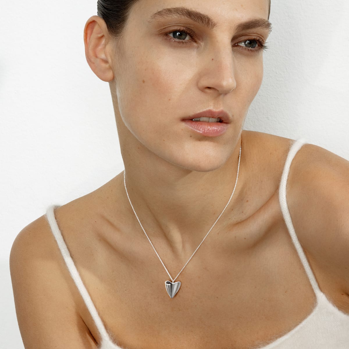 Hearts of georg jensen pendant on sale