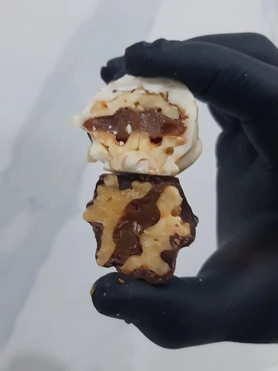 Bocaditos de Nuez con Chocolate (Blanco o Negro)