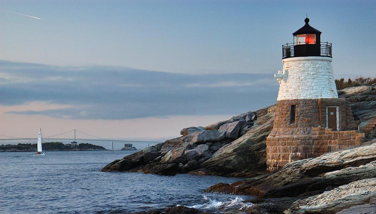 Explore Castle Hill Lighthouse on Narragansett Bay