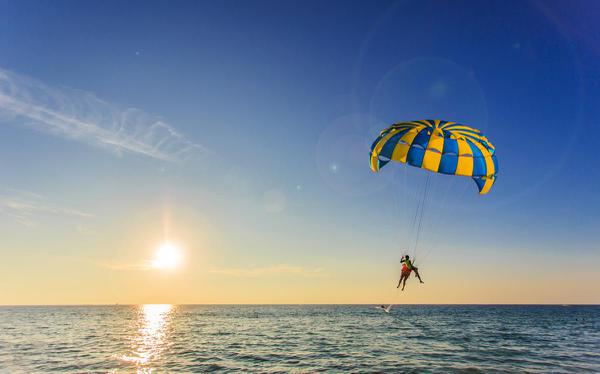 parasailing-Andaman and Nicobar Islands
