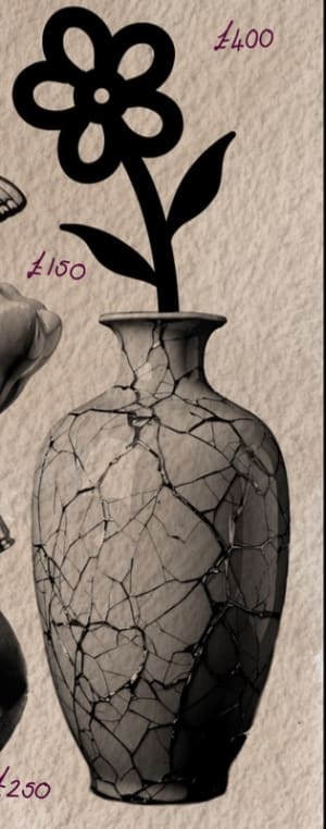 Image of Vase with bold line flower
