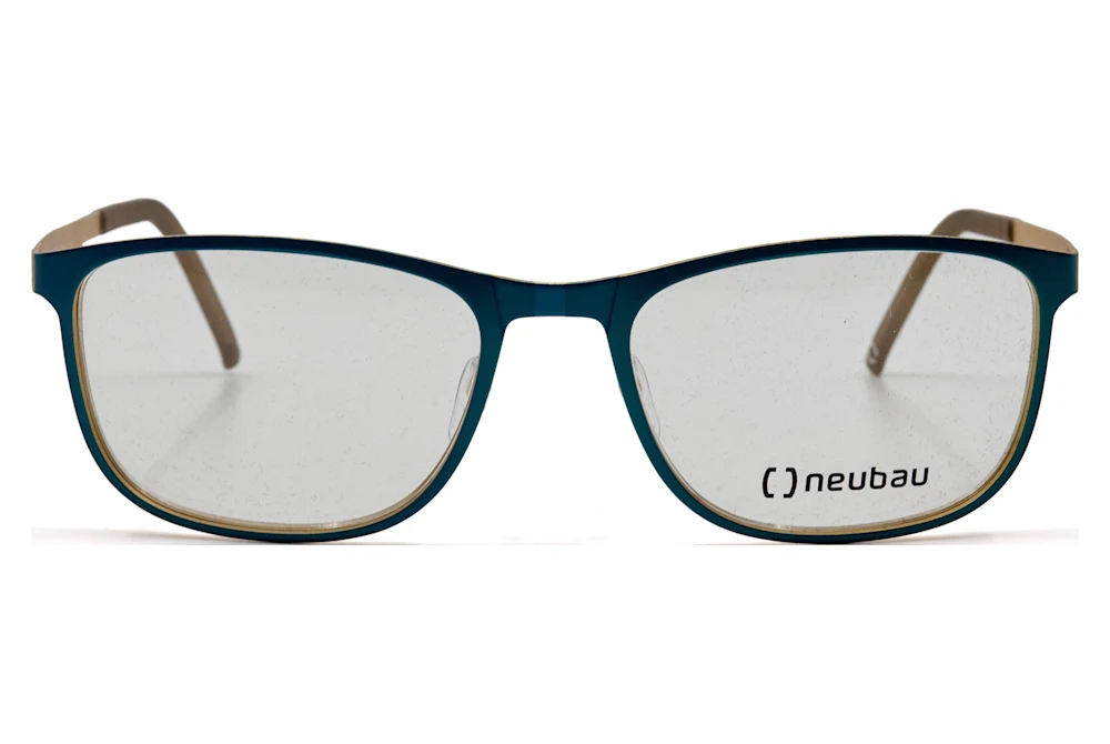 Leo T001