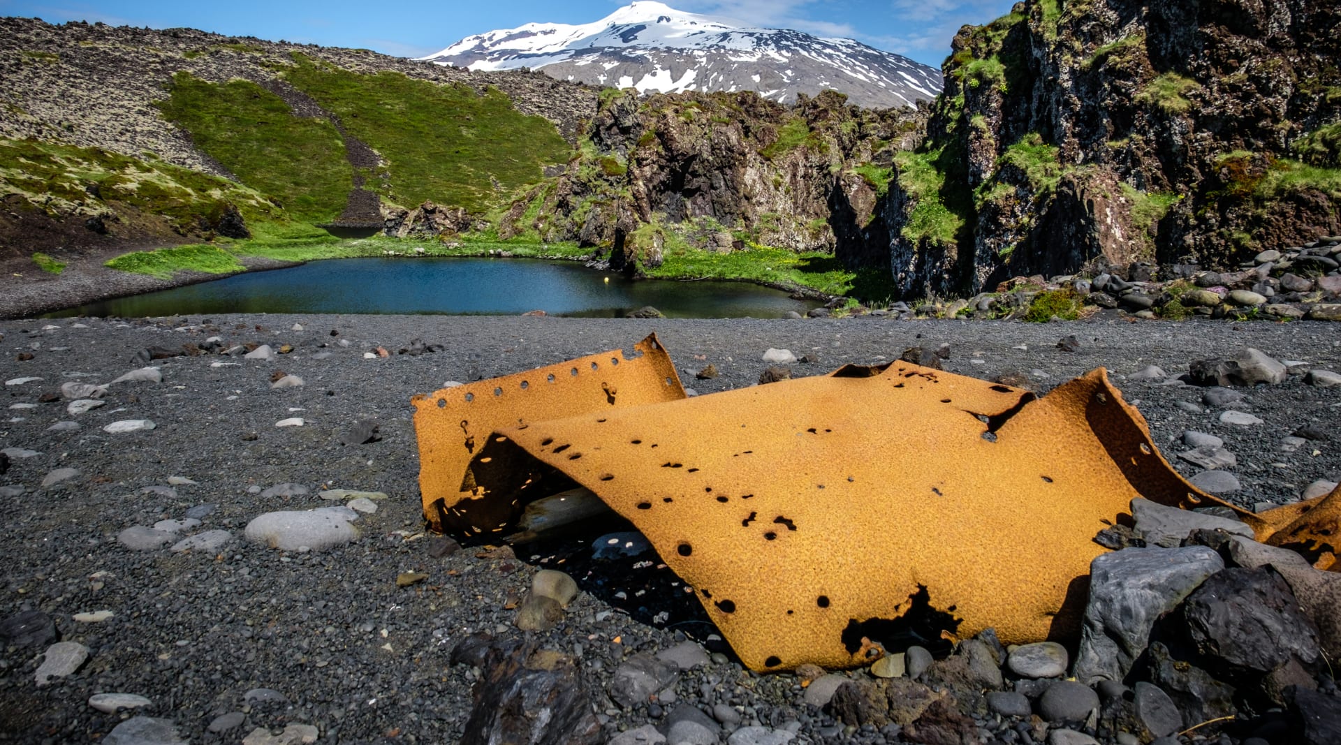 Djúpalónssandur black pebble beach