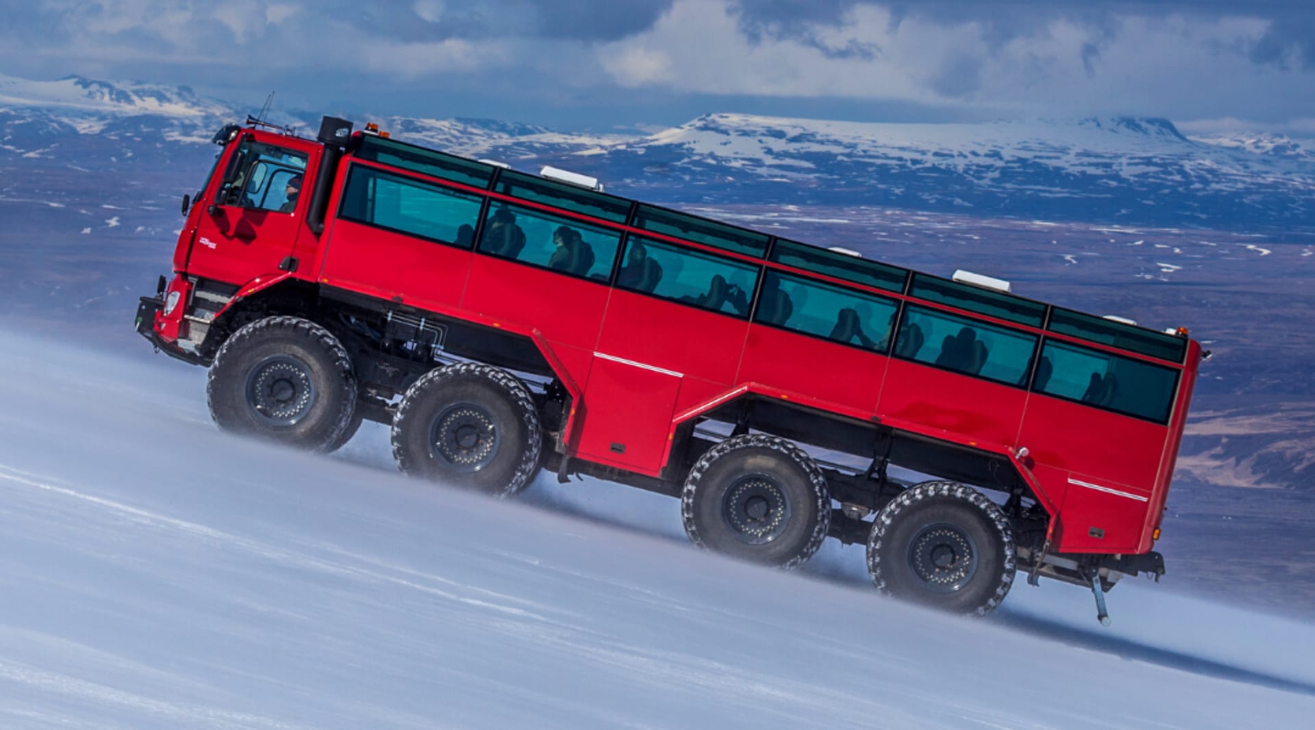 Sleipnir Trucks offers comfort and maximum safety while climbing on the majestic Langjokull glacier. Best glacier tours in Iceland.