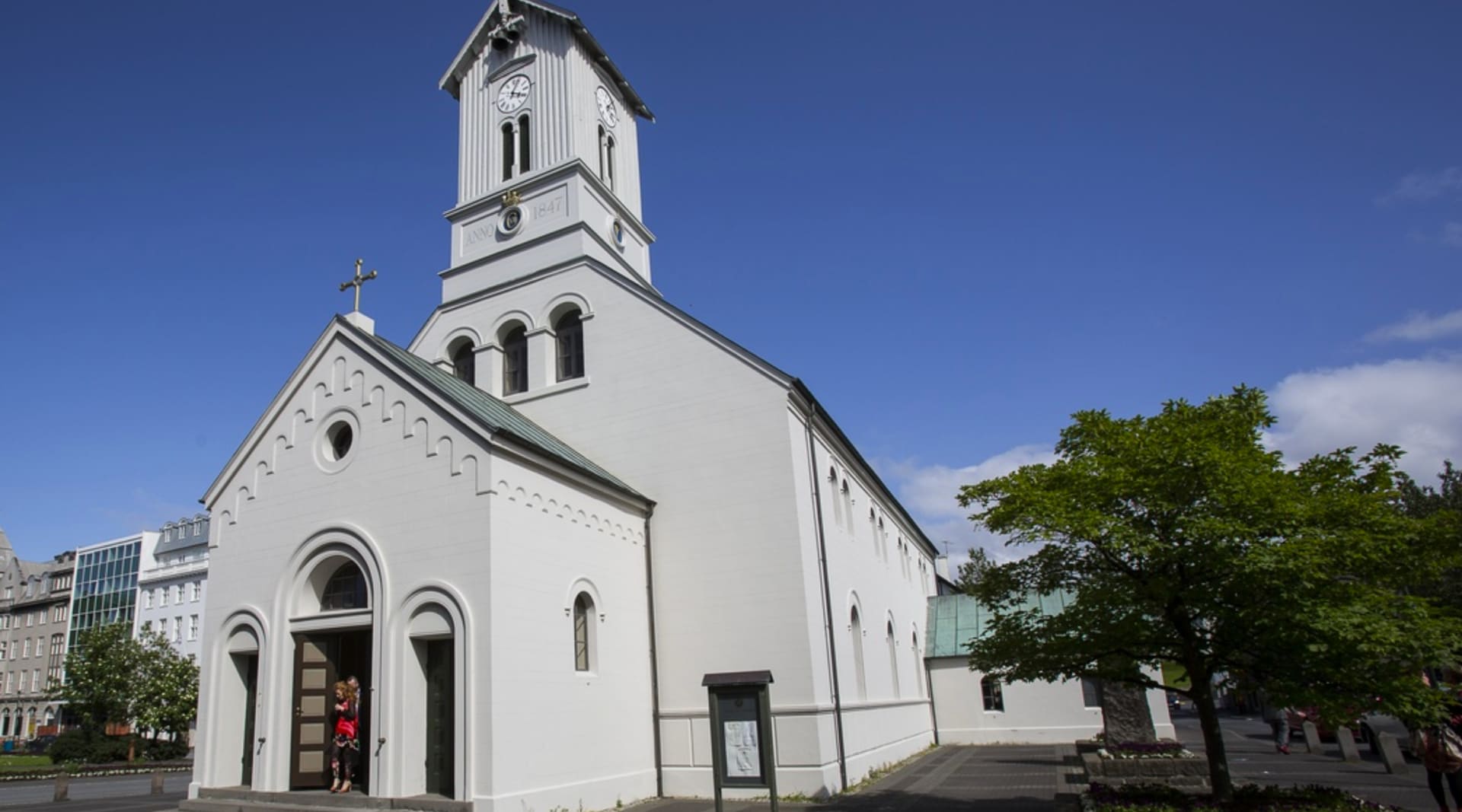 Dómkirkjan í Reykjavík - The Cathedral of Reykjavik