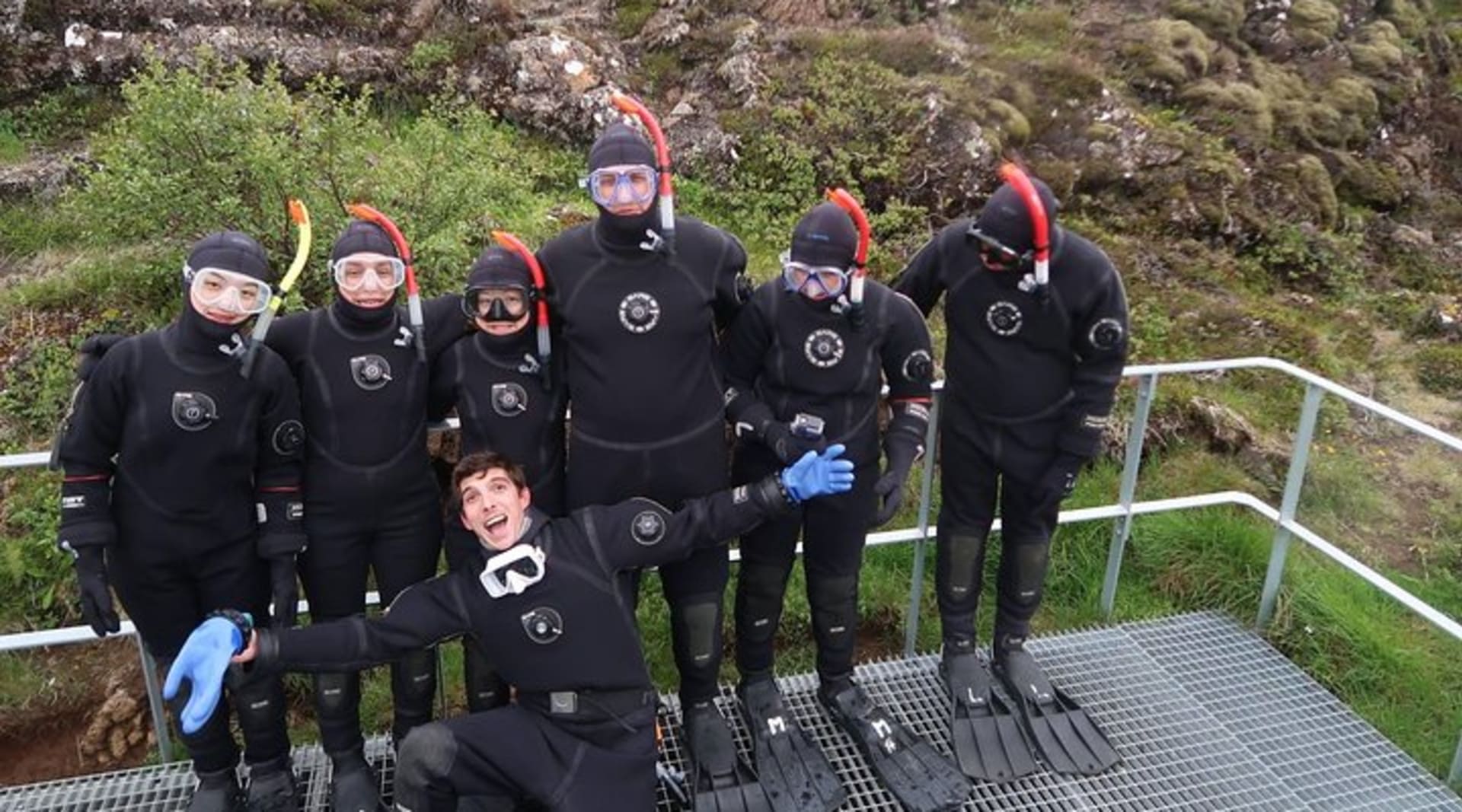 snorkelers and guide ready for the tour