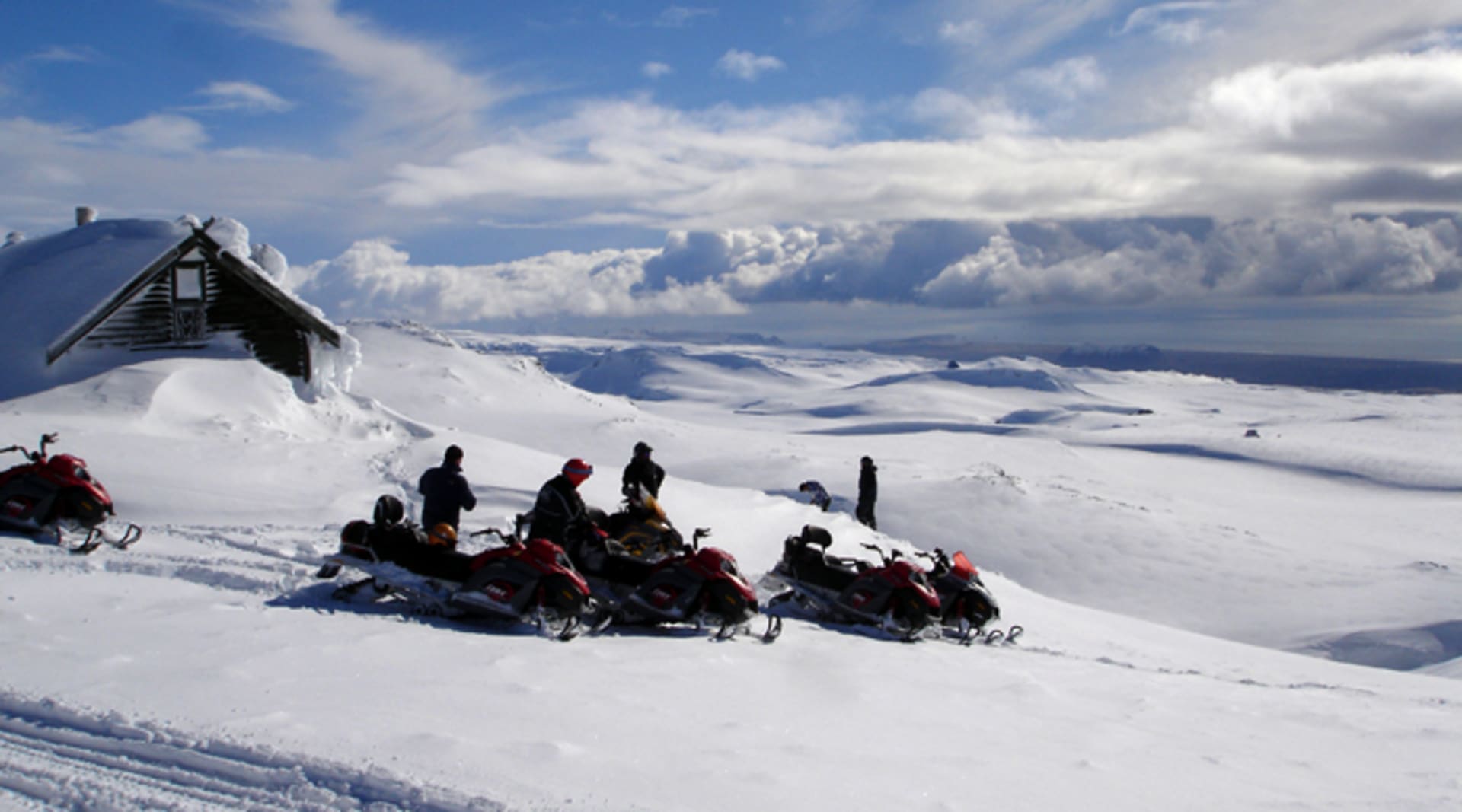 Snowmobiling on Myrdalsjökull