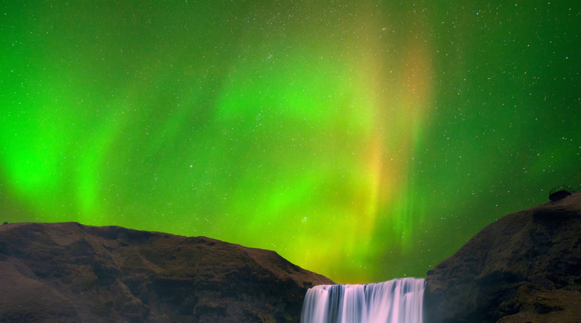 Northern Lights over Skógafoss 