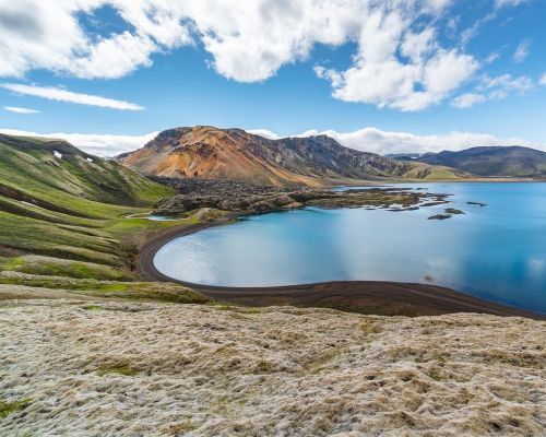 Image leading to 5 Tips to Hire a Private Tour Guide for a Trip to Iceland