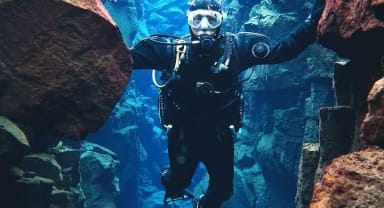 Thumbnail about the dive between the continents