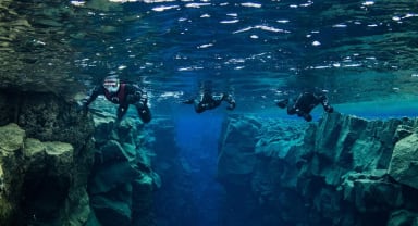 Thumbnail about Snorkelers on top of Silfra fissure